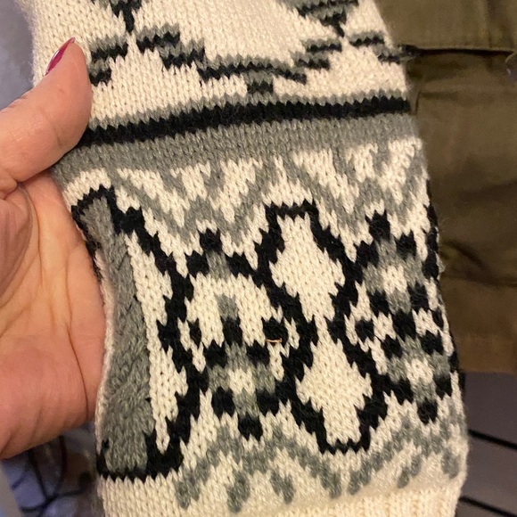 Vintage Havana Olive Jacket with Patterned Sleeves - Picture 6 of 10